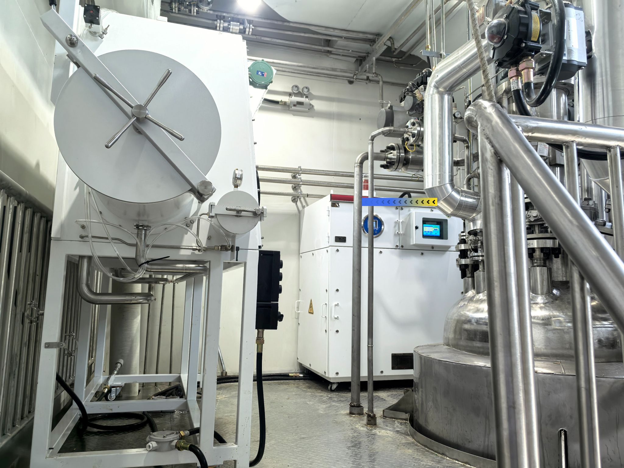 Vigor Explosion-Proof Glove Box: Safe and Reliable | Vigor Manufacturing